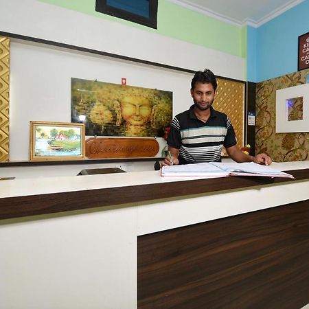 Oyo 4409 Hotel Chaitanya Inn 바라나시 외부 사진
